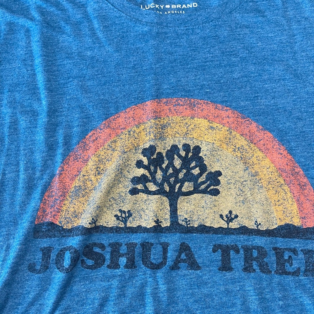 Men’s lucky brand Joshua tree tshirt size xlarge Blue